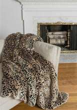 Signature Series Cheetah Faux Throw