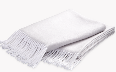 Pezzo Throw Silver