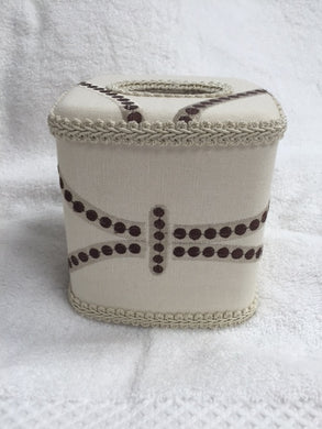 Brown Bead Tissue Cover