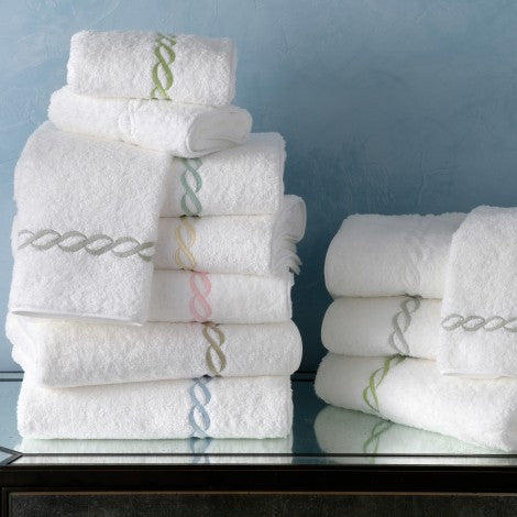 Classic Chain Bath Towels