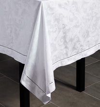 Acanthus Tablecloths